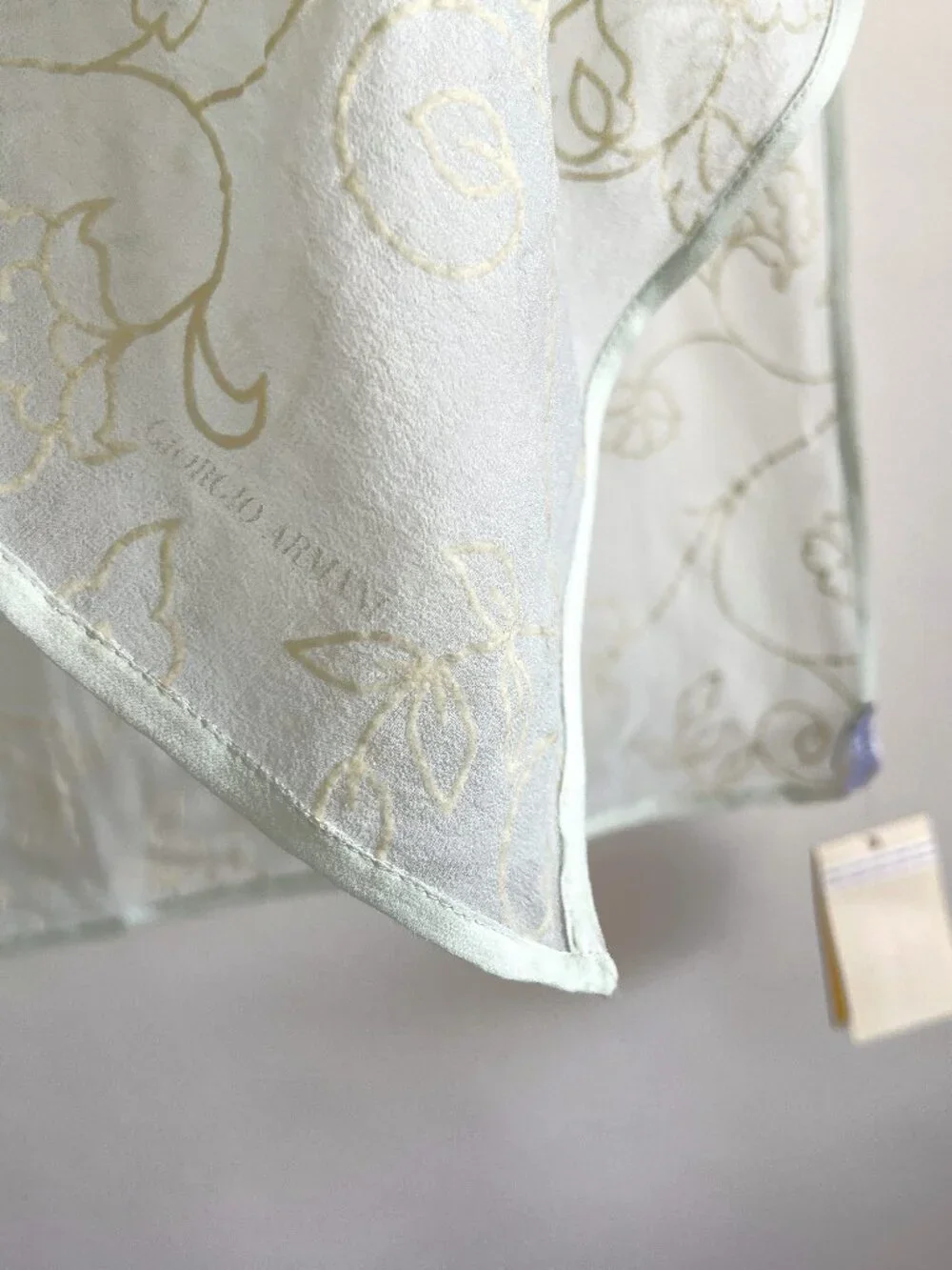 GIORGIO ARMANI GREEN 100% Silk Scarf Shawl Wrap 69